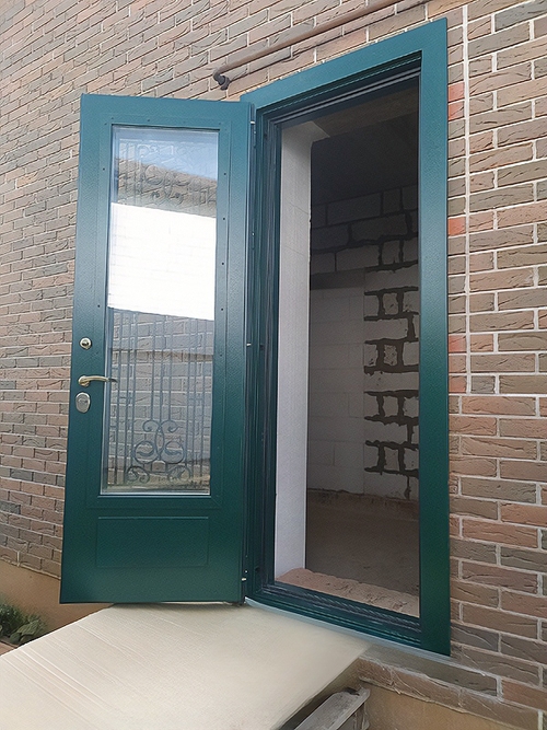 Дверь в котельную