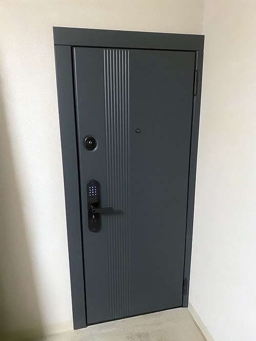 Дверь со smart-замком