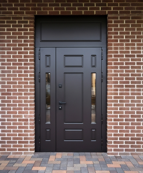 Дверь с глухой фрамугой