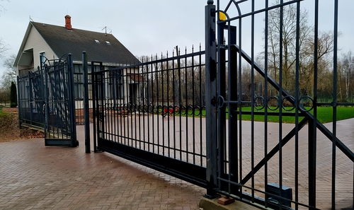 Ворота решетчатого вида